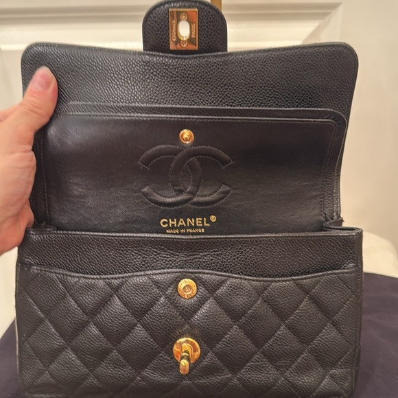 Chanel Medium black double flap Caviar leather with gold hardware  - Picture 5 of 8